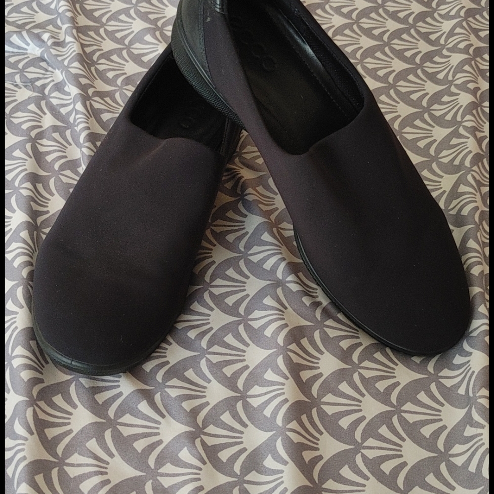 Ecco Shoe sizez 38 (7.5us)